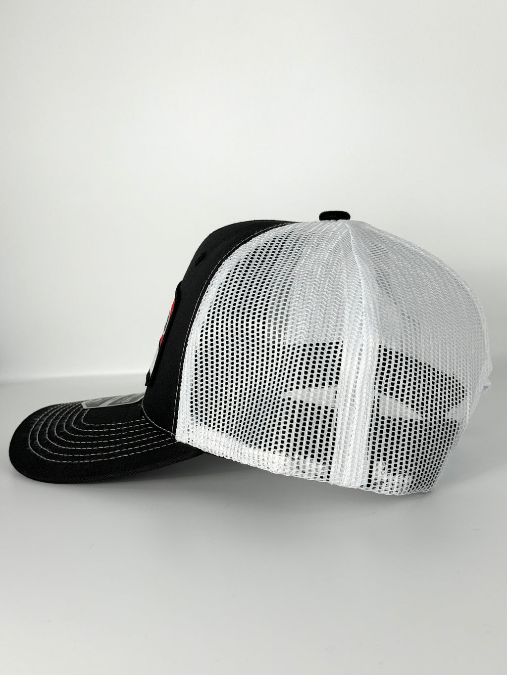 Freightliner Trucker Mesh Snapback Cap Black/White
