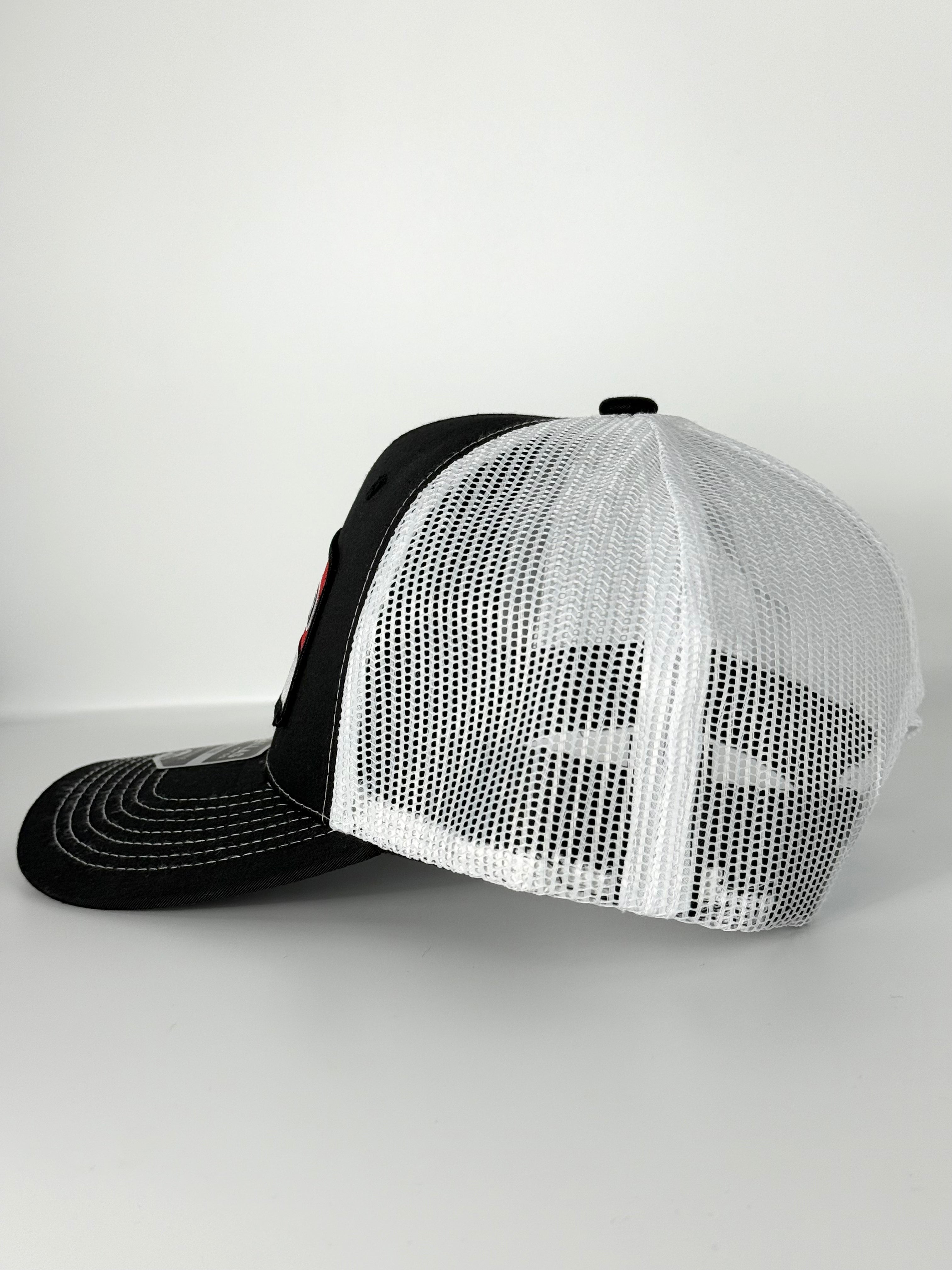 Freightliner Trucker Mesh Snapback Cap Black/White