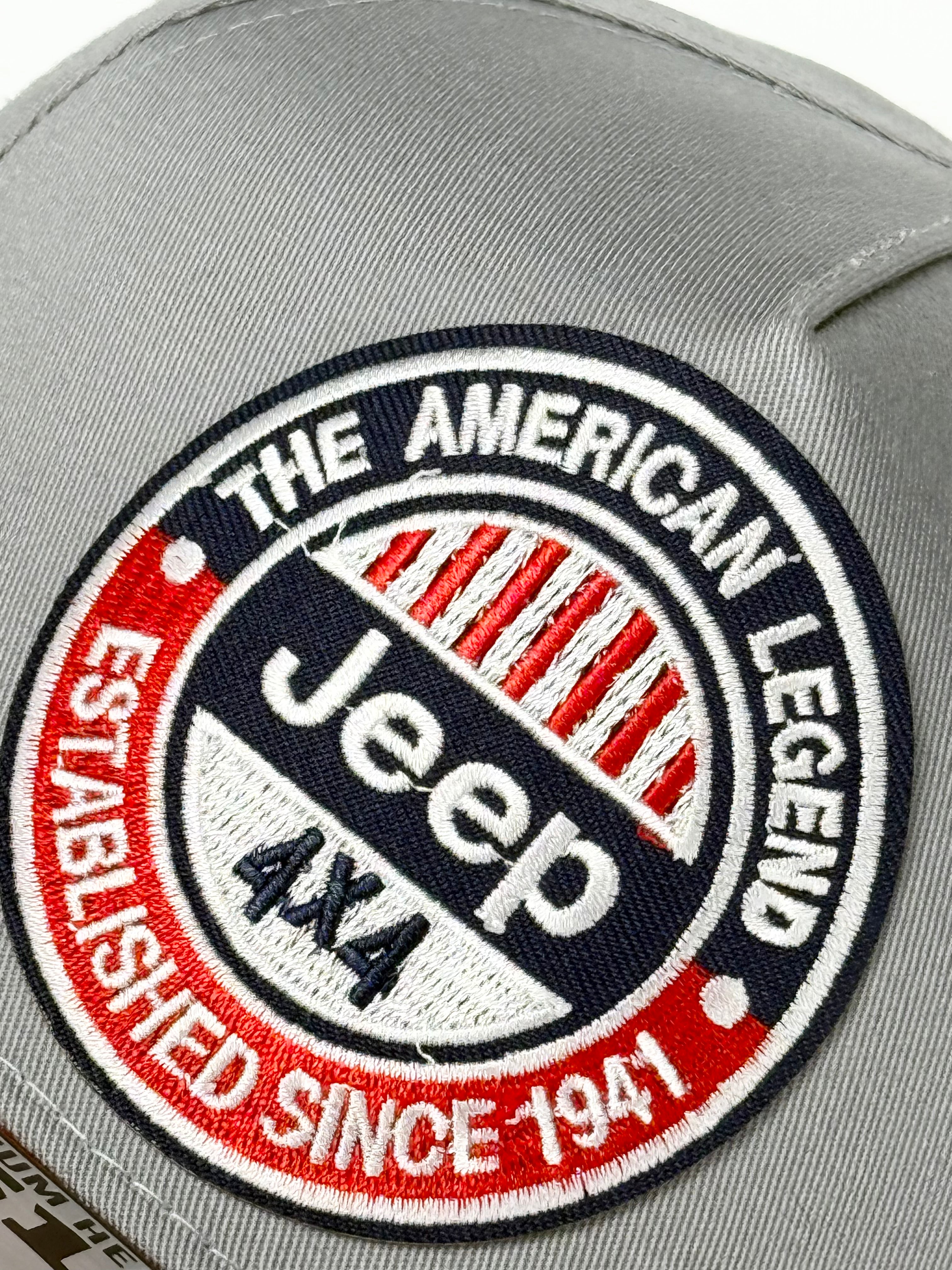 Jeep 4x4 American Legend Trucker Twill Snapback Grey/Red