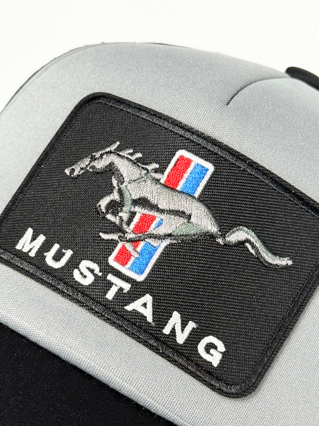 Mustang Horse Trucker Mesh Snapback Cap Grey/Black